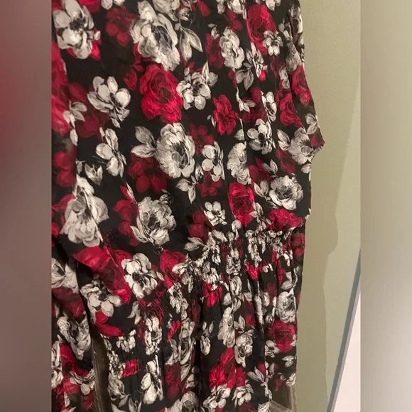 Torrid Peplum Chiffon Floral Blouson Sleeve Top - Picture 13 of 13